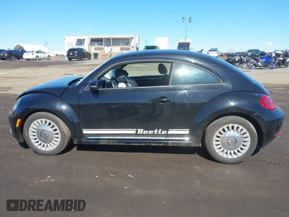 2013 Volkswagen Beetle Fender Edition with VIN 3VWJP7AT8DM685155, listed as a IAAI auction lot 41815170 with 49,901 mi miles and . Bid and sale history available at DreamBid. Image 14.