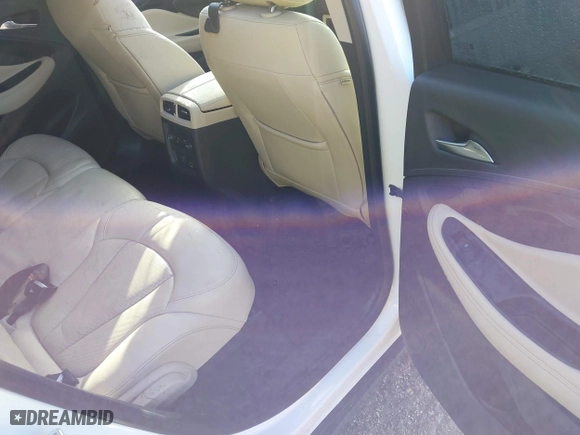 2020 Buick Envision Essence with VIN LRBFXCSA9LD150360, listed as a IAAI auction lot 41190532 with 30,554 mi miles. Bid and sale history available at carsss.com. Image 8.