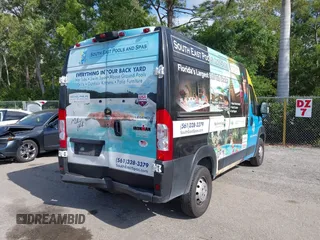 2022 Ram ProMaster Cargo z VIN 3C6LRVBG2NE119197, wystawiony jako IAAI lot #42045262 z przebiegiem 72 484 mil mil oraz . Historia ofert i sprzedaży dostępna na DreamBid. Obrazek 12.