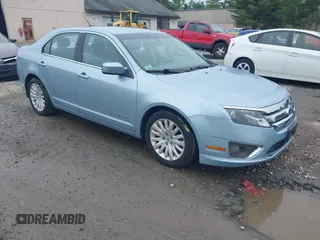 2011 Ford Fusion Hybrid с VIN 3FADP0L30BR123714, выставлен на аукционе IAAI как лот 42472977 с пробегом 103 252 миль миль и . История ставок и продаж доступна на DreamBid. Изображение 1.