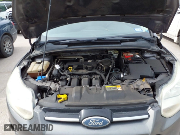 2012 Ford Focus SE with VIN 1FAHP3F25CL122340, listed as a IAAI auction lot 42070565 with 186,662 mi miles. Bid and sale history available at carsss.com. Image 10.