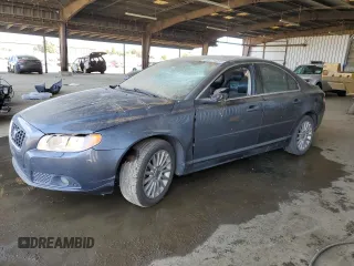 2008 Volvo S80 3.2L with VIN YV1AS982281064193, listed as a Copart auction lot 48725235 with 161,018 mi miles and Salvage Title. Bid and sale history available at carsss.com. Image 1.