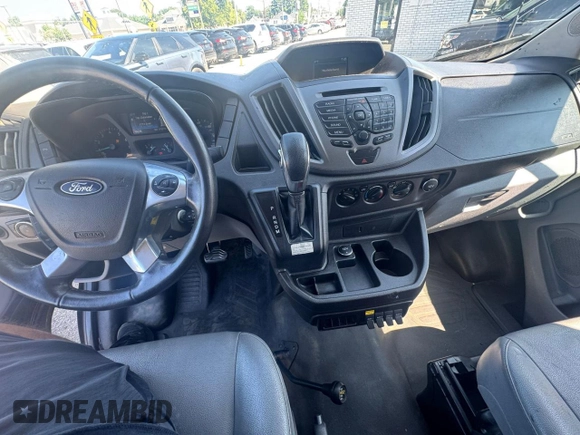 2018 Ford Transit z VIN 1FTYE1YM4JKA3846, wystawiony jako Copart lot #65845575 z przebiegiem 176 210 mil mil oraz Czysty tytuł • Clean title. Historia ofert i sprzedaży dostępna na DreamBid. Obrazek 9.
