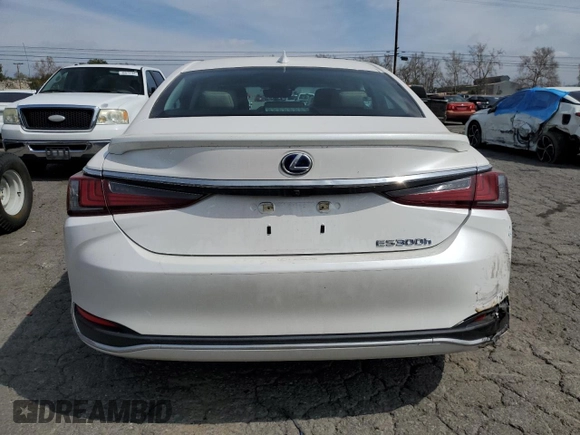 2021 Lexus ES with VIN 58ACA1C18MU003462, listed as a Copart auction lot 46827344 with 16,131 mi miles. Bid and sale history available at carsss.com. Image 6.