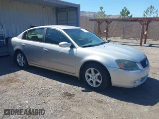 2006 Nissan Altima 2.5 with VIN 1N4AL11D16N394127, listed as a IAAI auction lot 42058345 with 205,454 mi miles. Bid and sale history available at carsss.com. Image 1.