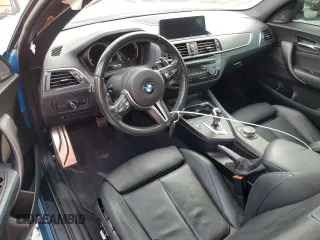 2018 BMW M2 z VIN WBS1J5C53JVD36649, wystawiony jako Copart lot #57961455 z przebiegiem 55 751 mil mil oraz Szkoda całkowita • Salvage title. Historia ofert i sprzedaży dostępna na DreamBid. Obrazek 8.