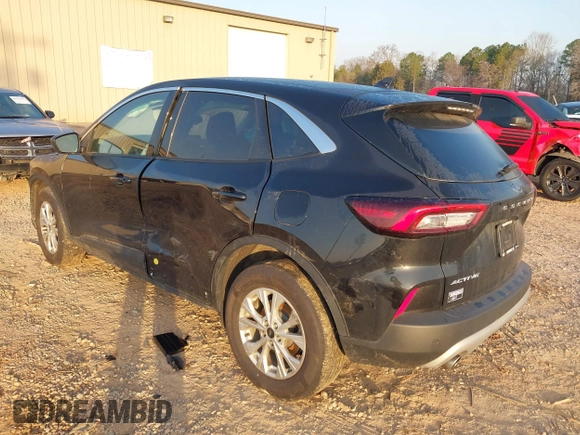 2023 Ford Escape Active with VIN 1FMCU9GN0PUA73004, listed as a IAAI auction lot 41788058 with Not Provided miles and . Bid and sale history available at carsss.com. Image 3.