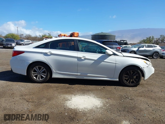 2014 Hyundai Sonata GLS with VIN 5NPEB4AC7EH847186, listed as a IAAI auction lot 41071947 with Not Provided miles and . Bid and sale history available at carsss.com. Image 12.