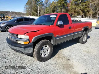2000 Chevrolet Silverado 1500 with VIN 1GCEK14T1YE364131, listed as a Copart auction lot 80485414 with 132,875 mi miles and Salvage Title. Bid and sale history available at carsss.com. Image 1.