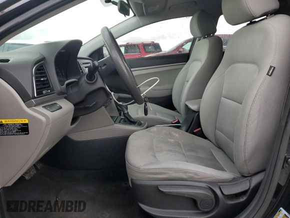 2017 Hyundai Elantra SE z VIN 5NPD74LF1HH164702, wystawiony jako Copart lot #53069795 z przebiegiem 96 363 mil mil oraz Szkoda całkowita • Salvage title. Historia ofert i sprzedaży dostępna na DreamBid. Obrazek 7.