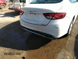 2015 Chrysler 200 Limited with VIN 1C3CCCAB2FN620127, listed as a IAAI auction lot 36024946 with 114,215 mi miles. Bid and sale history available at carsss.com. Image 6.