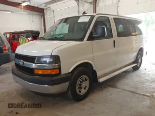 2016 Chevrolet Express Passenger LT with VIN 1GAZGMFG6G1222747, listed as a IAAI auction lot 42569502 with 191,178 mi miles and . Bid and sale history available at DreamBid. Image 2.