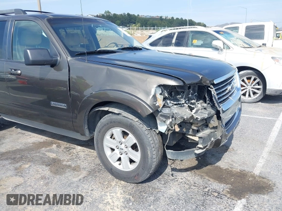 2008 Ford Explorer XLT with VIN 1FMEU73E98UA62801, listed as a IAAI auction lot 42096409 with 156,209 mi miles. Bid and sale history available at carsss.com. Image 6.