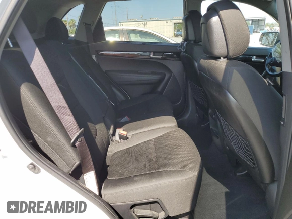 2014 Kia Sorento LX с VIN 5XYKT3A69EG508439, выставлен на аукционе Copart как лот 56848285 с пробегом Не указан миль и Списание • Salvage title. История ставок и продаж доступна на DreamBid. Изображение 11.