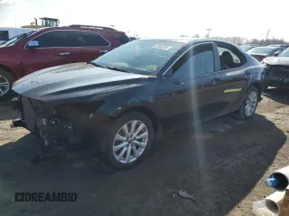 2020 Toyota Camry LE with VIN 4T1L11AK4LU509761, listed as a Copart auction lot 47563265 with 137,457 mi miles and Salvage Title. Bid and sale history available at carsss.com. Image 1.