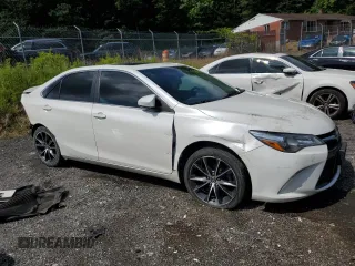 2017 Toyota Camry XLE z VIN 4T1BF1FK0HU388515, wystawiony jako Copart lot #59180025 z przebiegiem 107 443 mil mil oraz Czysty tytuł • Clean title. Historia ofert i sprzedaży dostępna na DreamBid. Obrazek 4.