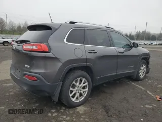 2017 Jeep Cherokee Latitude with VIN 1C4PJMCB8HW657993, listed as a Copart auction lot 88094025 with 146,583 mi miles and Salvage Title. Bid and sale history available at DreamBid. Image 3.