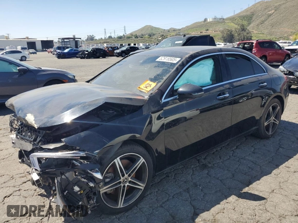 2019 Mercedes-Benz A 220 with VIN WDD3G4EB1KW021567, listed as a Copart auction lot 52916505 with 38,897 mi miles and Clean Title. Bid and sale history available at DreamBid. Image 1.
