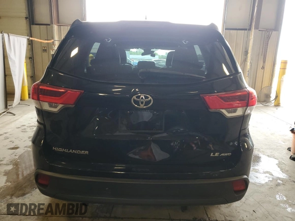 2018 Toyota Highlander LE с VIN 5TDBZRFH6JS834630, выставлен на аукционе Copart как лот 59680915 с пробегом 93 904 миль миль и Списание • Salvage title. История ставок и продаж доступна на DreamBid. Изображение 6.
