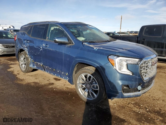 2024 GMC Terrain Denali with VIN 3GKALXEG9RL263117, listed as a Copart auction lot 41989835 with 5,341 mi miles and Salvage Title. Bid and sale history available at carsss.com. Image 4.
