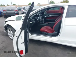2014 Mercedes-Benz C 250 с VIN WDDGJ4HB8EG289464, выставлен на аукционе IAAI как лот 42349250 с пробегом 104 818 миль миль и . История ставок и продаж доступна на DreamBid. Изображение 5.