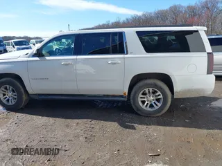 2016 Chevrolet Suburban LT with VIN 1GNSKHKCXGR206948, listed as a IAAI auction lot 41842774 with 190,935 mi miles. Bid and sale history available at carsss.com. Image 15.