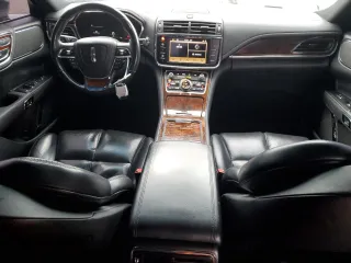 2017 Lincoln Continental Select with VIN 1LN6L9SK1H5617681, listed as a Copart auction lot 42653365 with 131,842 mi miles and Clean Title. Bid and sale history available at carsss.com. Image 8.