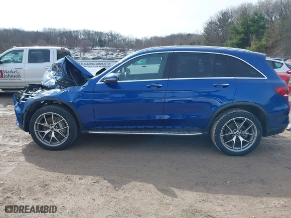 2022 Mercedes-Benz GLC with VIN W1N0G8EB1NG069727, listed as a IAAI auction lot 41841850 with 38,512 mi miles. Bid and sale history available at carsss.com. Image 14.