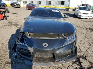 2020 Toyota GR Supra 3.0 with VIN WZ1DB4C04LW029695, listed as a Copart auction lot 83120564 with 18,000 mi miles and Salvage Title. Bid and sale history available at carsss.com. Image 5.