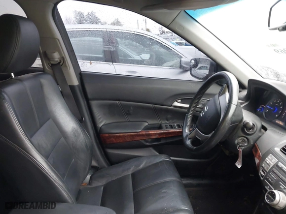 2012 Honda Crosstour EX-L with VIN 5J6TF1H54CL002722, listed as a IAAI auction lot 40860969 with 153,707 mi miles. Bid and sale history available at carsss.com. Image 5.