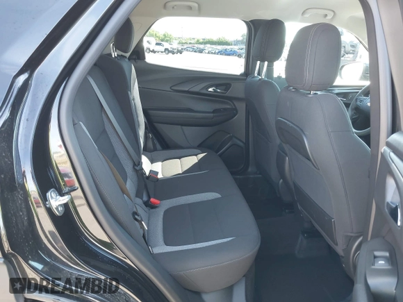 2025 Chevrolet TrailBlazer LT with VIN KL79MRSL5SB048301, listed as a IAAI auction lot 42204775 with 17,417 mi miles and . Bid and sale history available at DreamBid. Image 8.