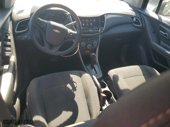 2020 Chevrolet Trax LS with VIN 3GNCJKSB0LL272616, listed as a Copart auction lot 49805015 with 68,958 mi miles and Non Repairable. Bid and sale history available at carsss.com. Image 8.