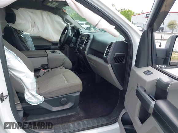 2016 Ford F-150 XL with VIN 1FTEW1CG0GFD11521, listed as a IAAI auction lot 41930302 with 159,734 mi miles and . Bid and sale history available at carsss.com. Image 5.