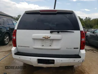 2008 Chevrolet Suburban LTZ with VIN 3GNFK16378G269056, listed as a Copart auction lot 69138044 with 329,083 mi miles and Non Repairable. Bid and sale history available at carsss.com. Image 6.