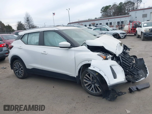2022 Nissan Kicks SV with VIN 3N1CP5CV7NL493279, listed as a IAAI auction lot 41692610 with 34,245 mi miles. Bid and sale history available at carsss.com. Image 13.