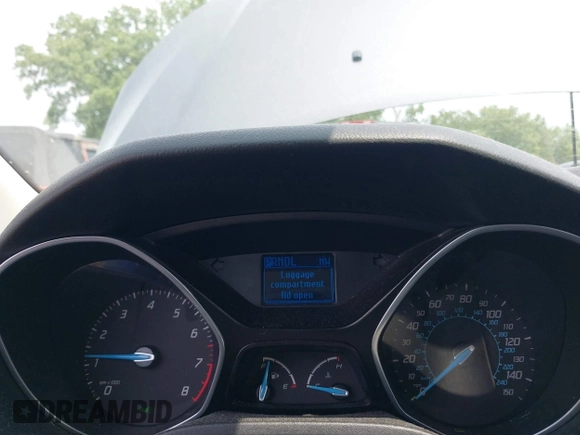 2012 Ford Focus SE with VIN 1FAHP3F26CL186645, listed as a IAAI auction lot 42458819 with 99,470 mi miles and . Bid and sale history available at DreamBid. Image 7.