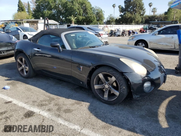 2007 Pontiac Solstice z VIN 1G2MB35B17Y105220, wystawiony jako Copart lot #52199785 z przebiegiem 348 414 mil mil oraz Czysty tytuł • Clean title. Historia ofert i sprzedaży dostępna na DreamBid. Obrazek 4.