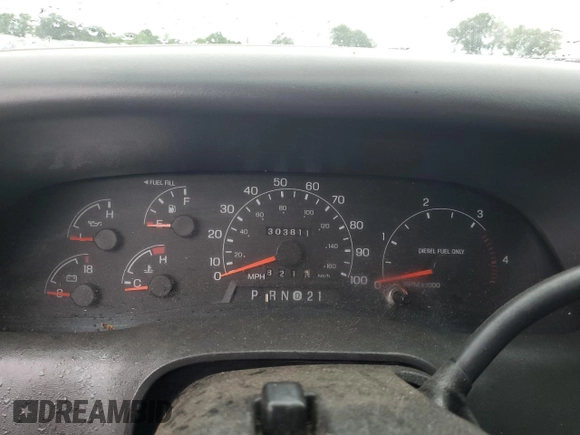 2000 Ford F-250 XL with VIN 1FTNX21F3YED35736, listed as a Copart auction lot 50309805 with 303,811 mi miles and Salvage title. Bid and sale history available at DreamBid. Image 9.