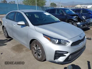2021 Kia Forte LXS z VIN 3KPF24AD0ME389801, wystawiony jako IAAI lot #41993676 z przebiegiem 43 060 mil mil oraz . Historia ofert i sprzedaży dostępna na DreamBid. Obrazek 1.