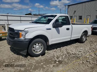 2019 Ford F-150 XL z VIN 1FTMF1CB0KKC19082, wystawiony jako Copart lot #54424375 z przebiegiem 83 107 mil mil oraz Nie do naprawy. Historia ofert i sprzedaży dostępna na DreamBid. Obrazek 1.