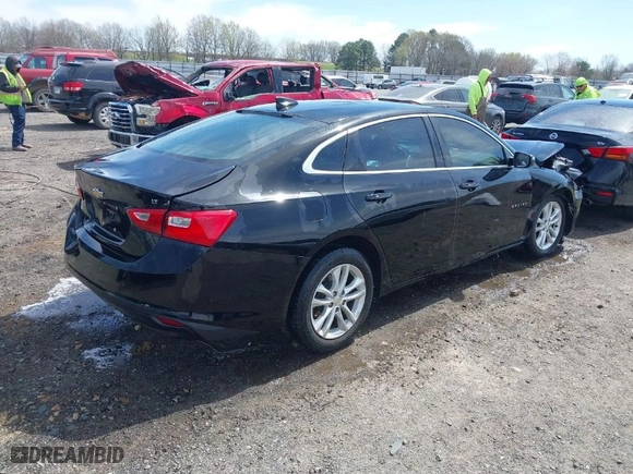 2018 Chevrolet Malibu LT with VIN 1G1ZD5ST2JF134385, listed as a IAAI auction lot 41839314 with 181,569 mi miles. Bid and sale history available at carsss.com. Image 4.