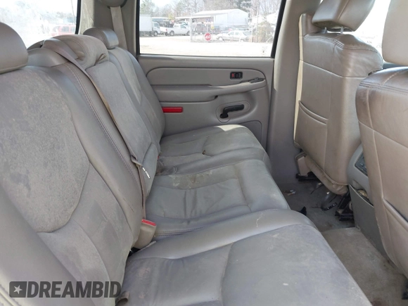 2006 Chevrolet Suburban Z71 with VIN 3GNFK16Z26G111614, listed as a IAAI auction lot 41598135 with 309,157 mi miles and . Bid and sale history available at DreamBid. Image 8.