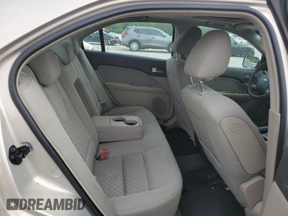 2010 Ford Fusion SE с VIN 3FAHP0HA2AR119509, выставлен на аукционе Copart как лот 57247985 с пробегом 102 219 миль миль и Списание • Salvage title. История ставок и продаж доступна на DreamBid. Изображение 10.