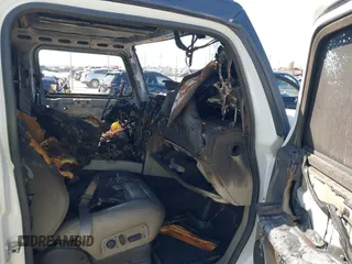 2003 Hummer H2 z VIN 5GRGN23U13H132778, wystawiony jako IAAI lot #41985070 z przebiegiem Nie podano mil oraz . Historia ofert i sprzedaży dostępna na DreamBid. Obrazek 5.