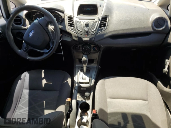 2014 Ford Fiesta S z VIN 3FADP4TJ6EM177381, wystawiony jako Copart lot #55416715 z przebiegiem 125 062 mil mil oraz Szkoda całkowita • Salvage title. Historia ofert i sprzedaży dostępna na DreamBid. Obrazek 8.
