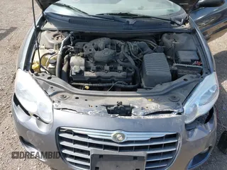 2004 Chrysler Sebring LXi z VIN 1C3EL55R54N391404, wystawiony jako IAAI lot #42051873 z przebiegiem 126 918 mil mil oraz . Historia ofert i sprzedaży dostępna na DreamBid. Obrazek 10.