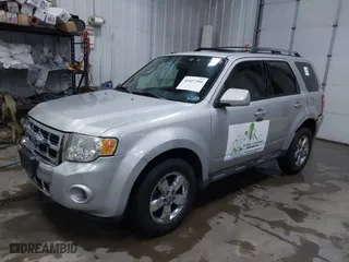 2009 Ford Escape Limited with VIN 1FMCU94G29KC05247, listed as a IAAI auction lot 41417395 with 204,256 mi miles. Bid and sale history available at carsss.com. Image 17.