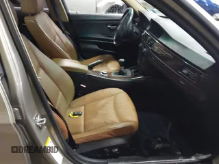 2008 BMW 3 Series 335xi with VIN WBAVD53528A253497, listed as a IAAI auction lot 41377661 with 136,677 mi miles. Bid and sale history available at carsss.com. Image 5.