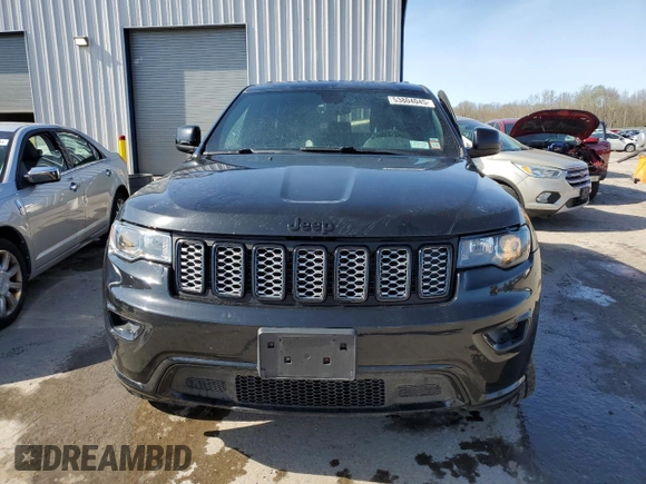 2017 Jeep Grand Cherokee Altitude z VIN 1C4RJFAG1HC895401, wystawiony jako Copart lot #53804045 z przebiegiem 71 331 mil mil oraz Szkoda całkowita • Salvage title. Historia ofert i sprzedaży dostępna na DreamBid. Obrazek 5.
