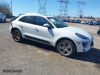 2018 Porsche Macan with VIN WP1AA2A58JLB13832, listed as a IAAI auction lot 41727902 with 46,656 mi miles. Bid and sale history available at carsss.com. Image 1.